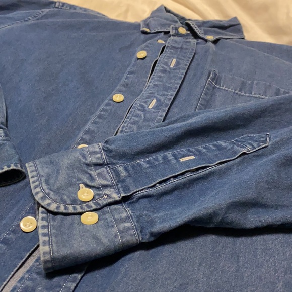 Brooks Brothers 100% cotton thin and soft blue Jean material. - Picture 6 of 7